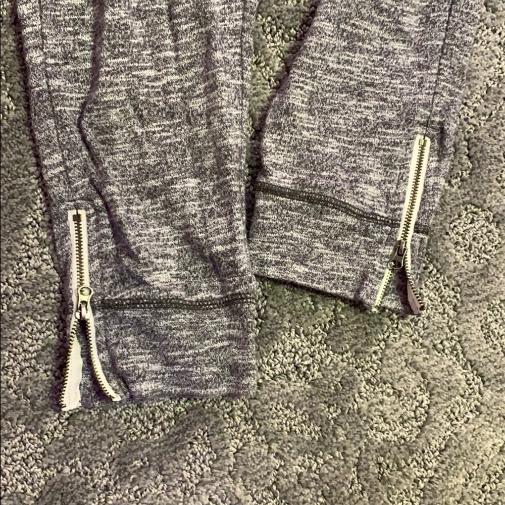 joggers - Picture 2 of 6